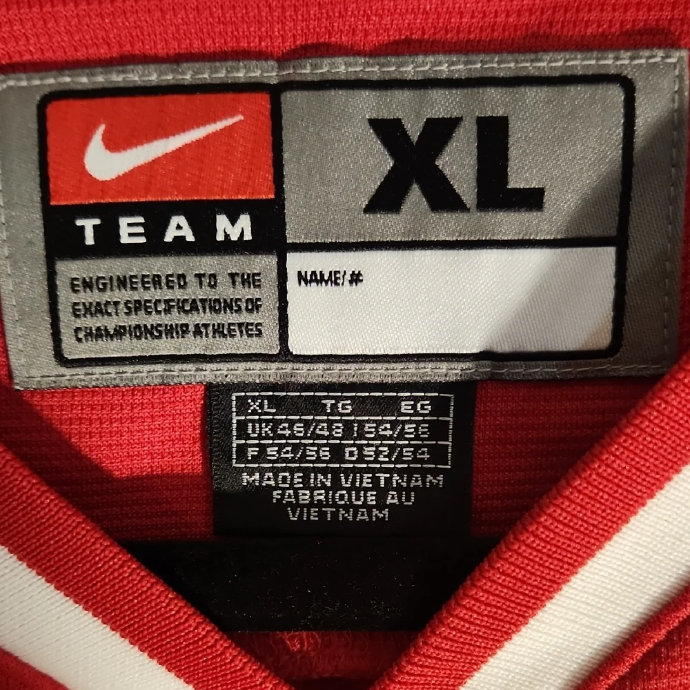 Red Hockey Jersey - Picture 11 of 15